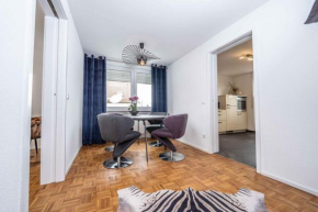 City Wohnung FN L 5 KLIMATISIERT mit Balkon und Küche